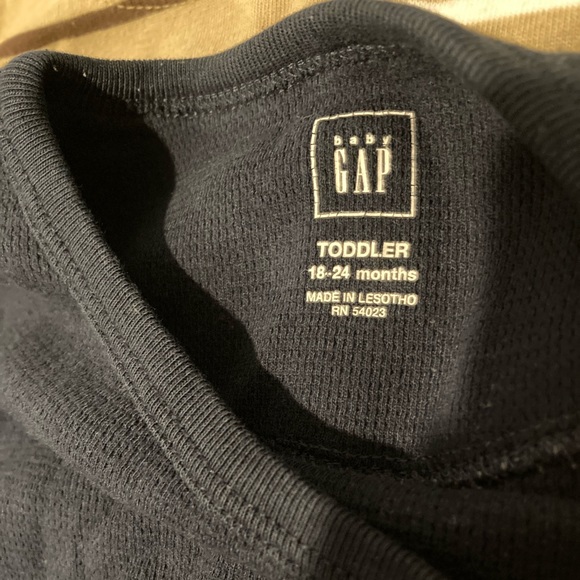 18 month long sleeved tops *lot of 3* - Picture 4 of 7